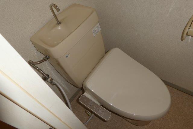 トイレ　ウォシュレット