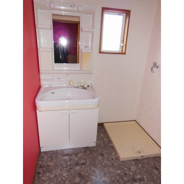 洗面設備　洗濯機置き場