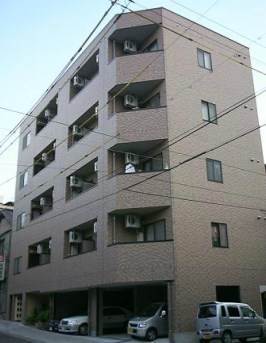 呉市本町のマンションの建物外観