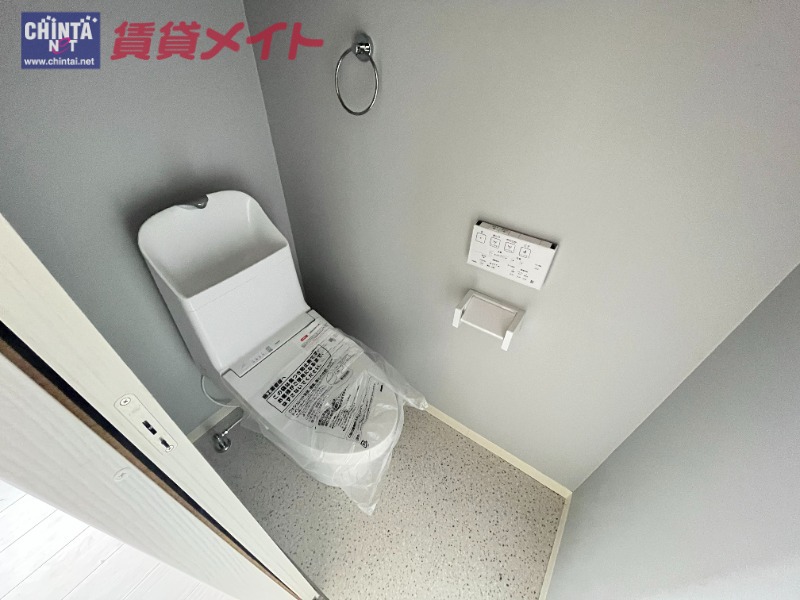 【津市乙部のアパートのトイレ】
