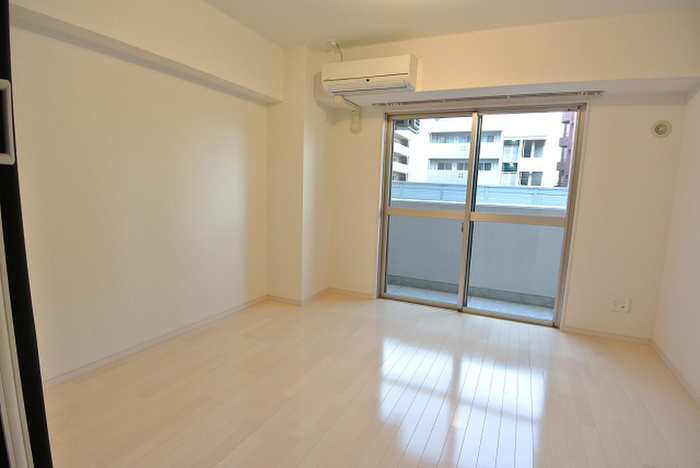 居室・リビング　※写真は同型タイプ、現況優先。