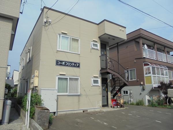 江別市野幌町のアパートの建物外観