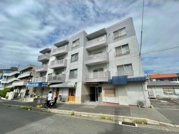 神戸市東灘区深江北町のマンションの建物外観