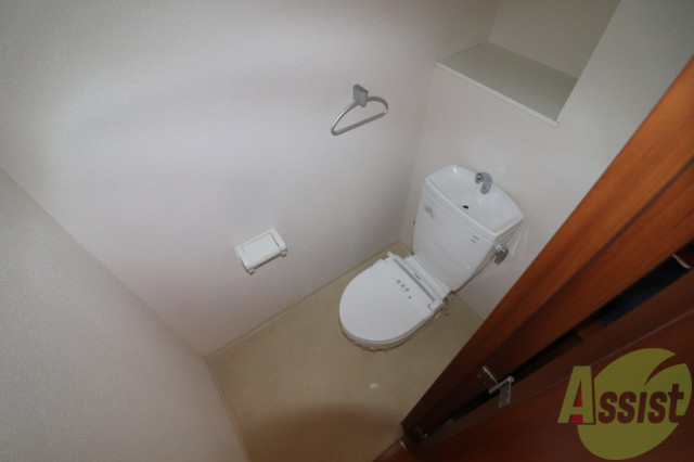 【神戸市灘区都通のマンションのトイレ】