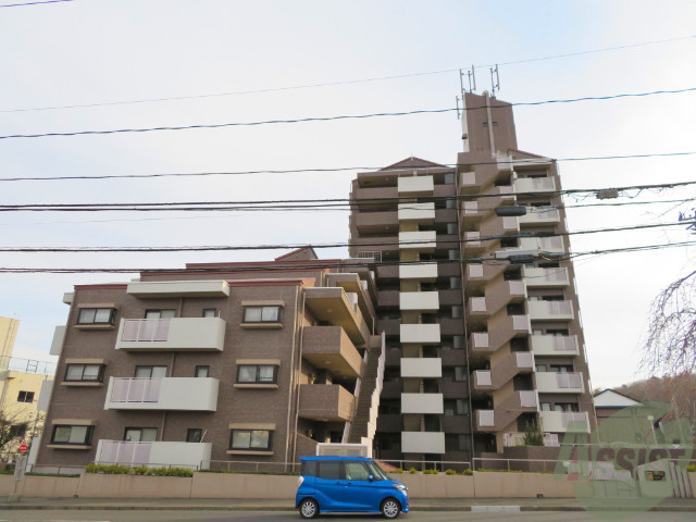 仙台市青葉区国見のマンションの建物外観