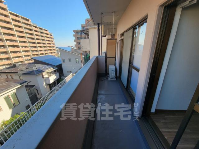 【茨木市紫明園のマンションのバルコニー】