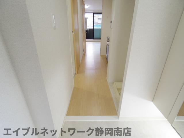 玄関　ゆったりとした玄関です