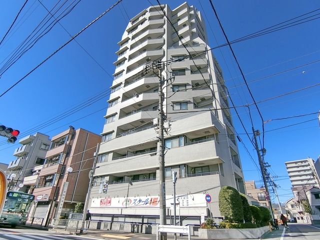 【立川市高松町のマンションの建物外観】