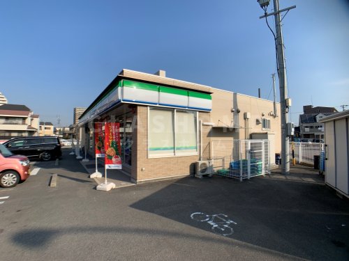 【刈谷市元町のアパートのコンビニ】