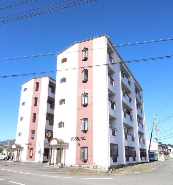 レスパーニャよしのＡの外観