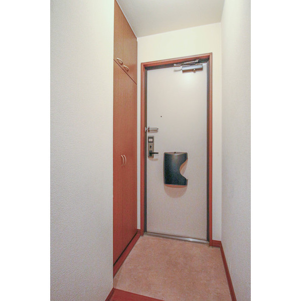 玄関　同じ建物の別なお部屋