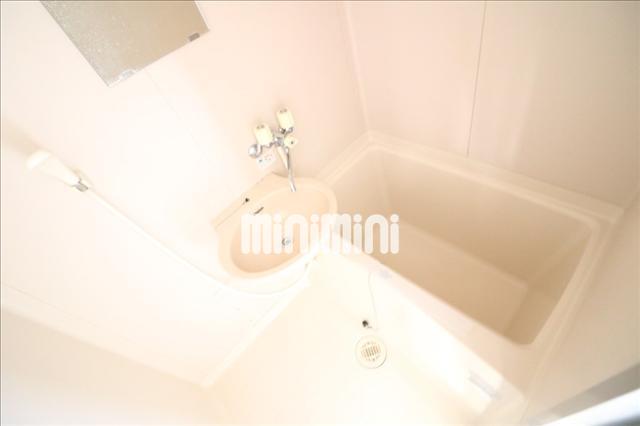 バス・シャワールーム　一日の疲れはこちらで！