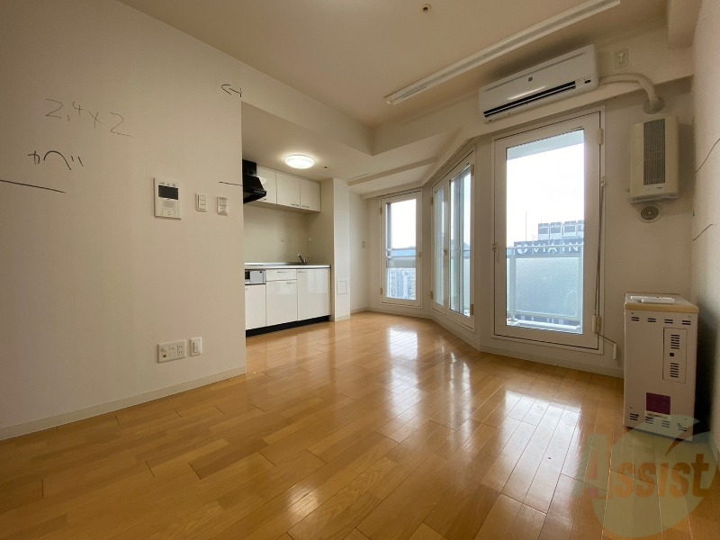 居室・リビング　広くてキレイなお部屋が広がっていて、充実した生活が送れそう。