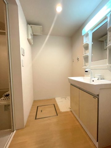 洗面設備　103の写真（間取反転タイプ：イメージ）