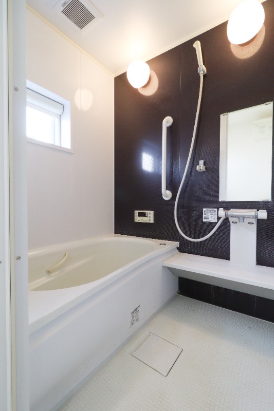 バス・シャワールーム　図面と現状に相違がある場合には現状を優先