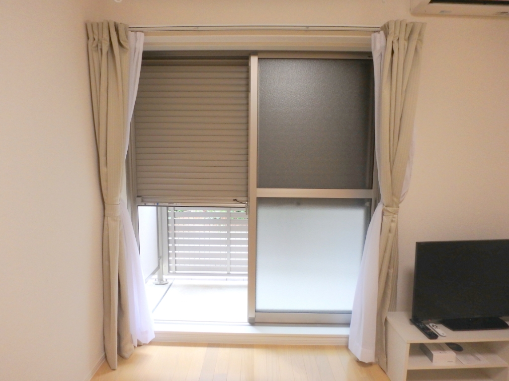 セキュリティ　防犯シャッター設置済み