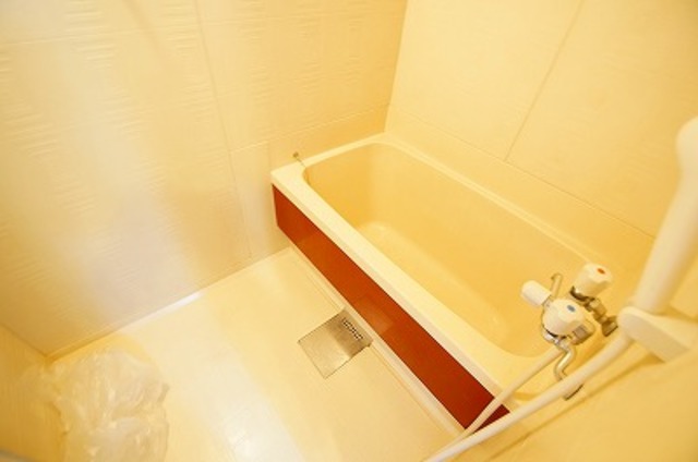 バス・シャワールーム　３０２．２０１８．６．１０