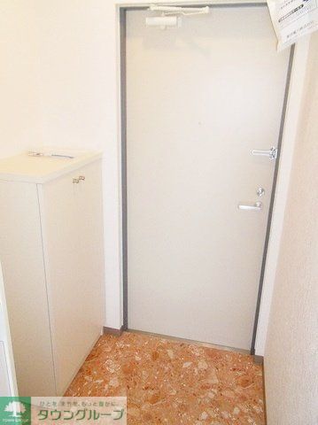 玄関　お問合せはタウンハウジングまで！※現地待合わせ相談可能