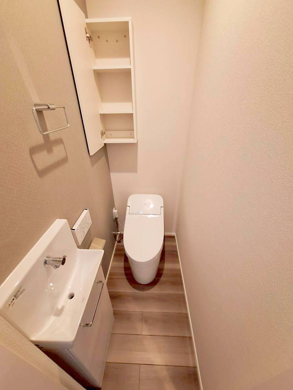 トイレ　★温水洗浄便座★