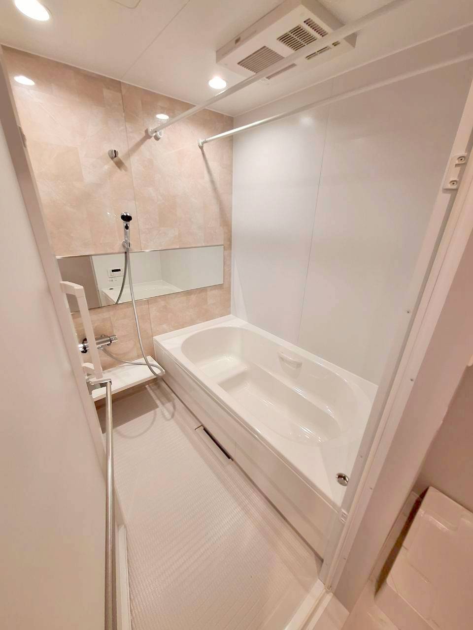 バス・シャワールーム　★追焚・暖房乾燥機付きバス★