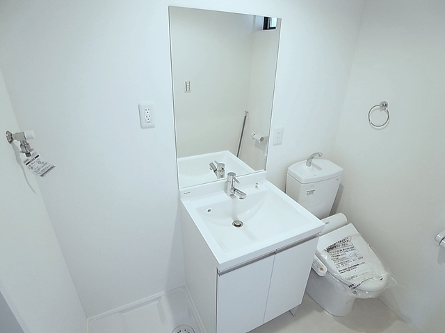 洗面設備　嬉しいシャンプードレッサー完備