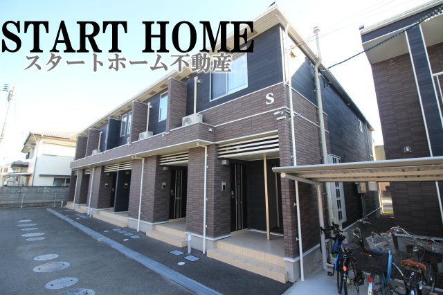 建物外観　落ち着いた雰囲気の外観です