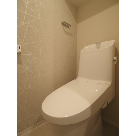 トイレ　温水洗浄便座