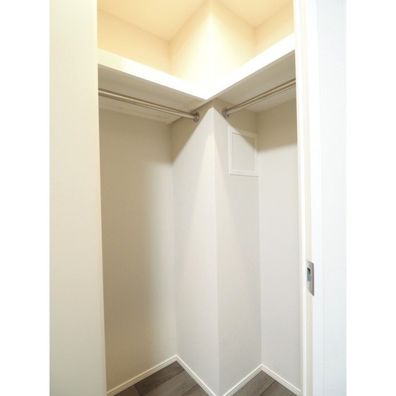 収納　ウォークインクローゼット