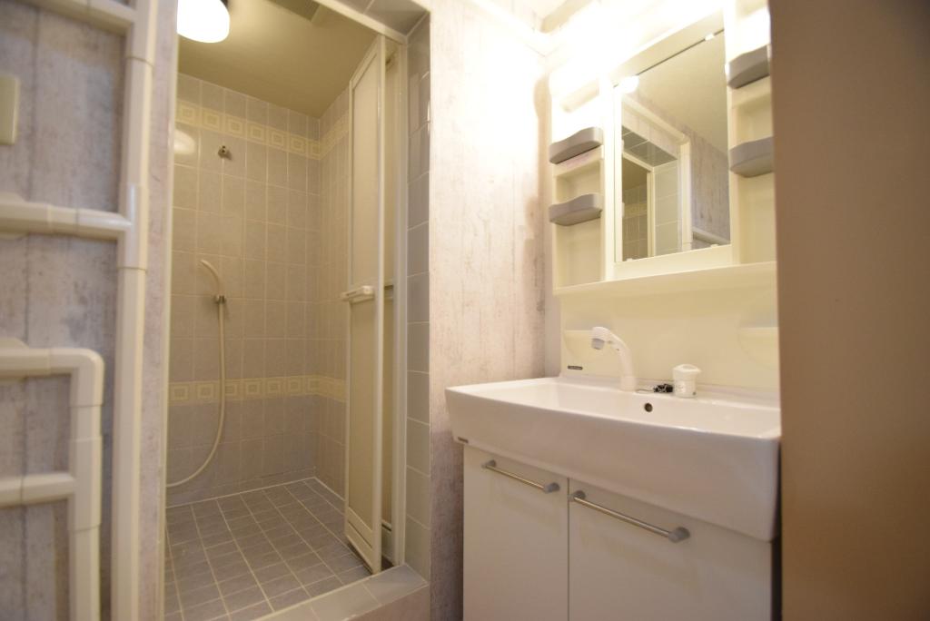 洗面設備　洗髪洗面化粧台