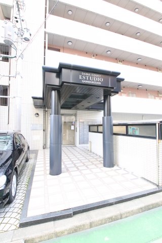 エントランス　ゆとりのあるエントランスです