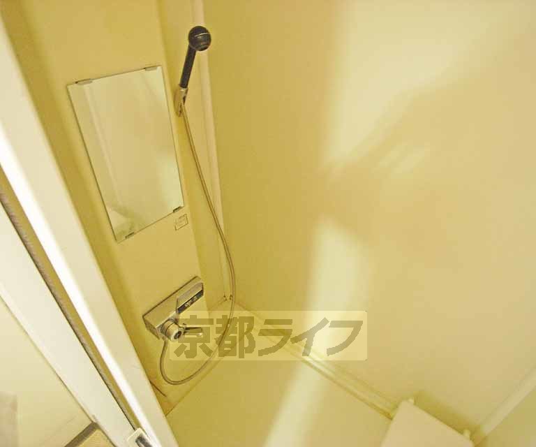 バス・シャワールーム　共用です。