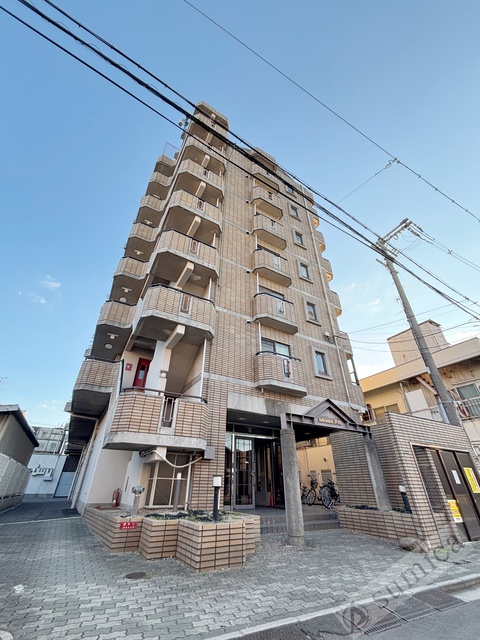 建物外観　スタイリッシュな建物です＾＾