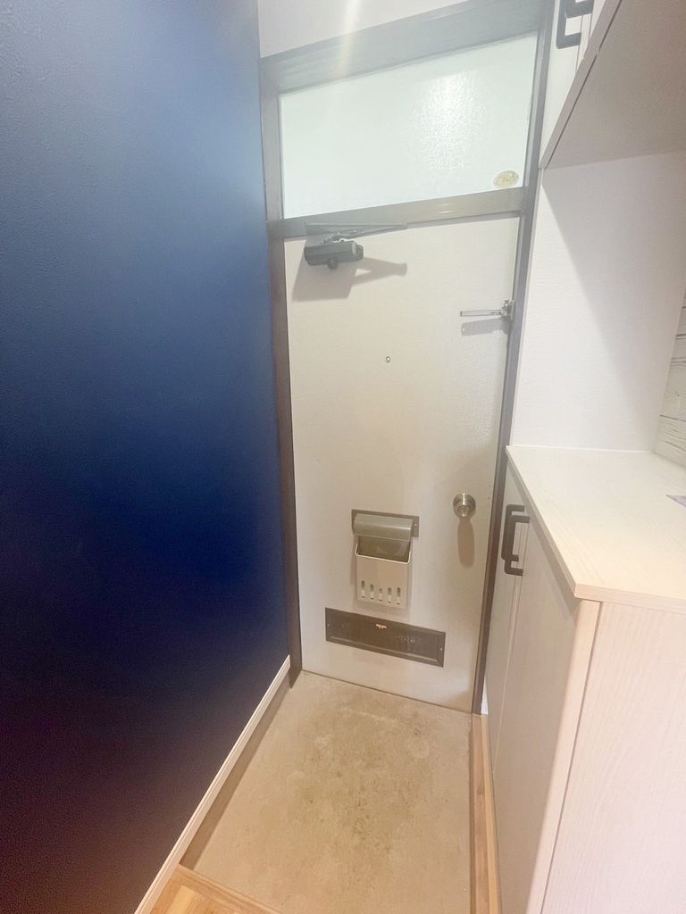 玄関　※別部屋参考写真です