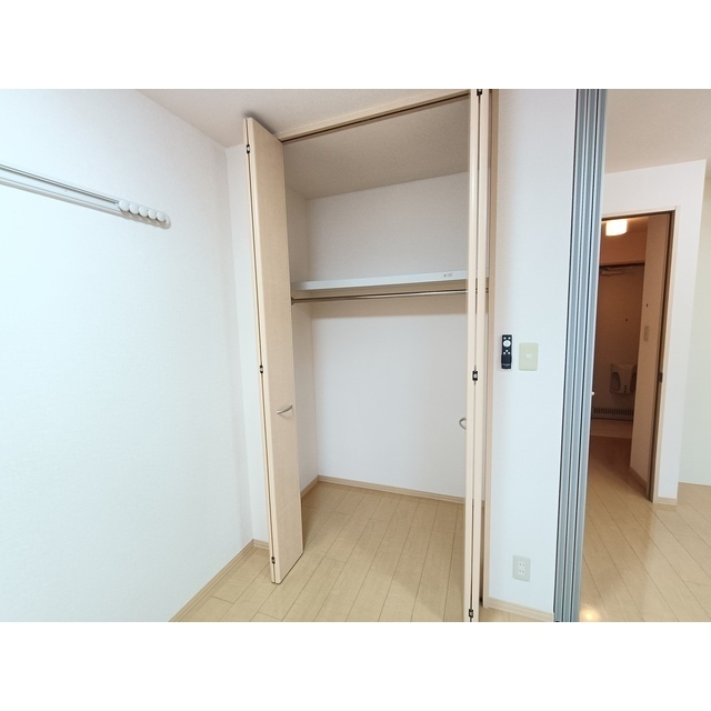 収納　クローゼット
