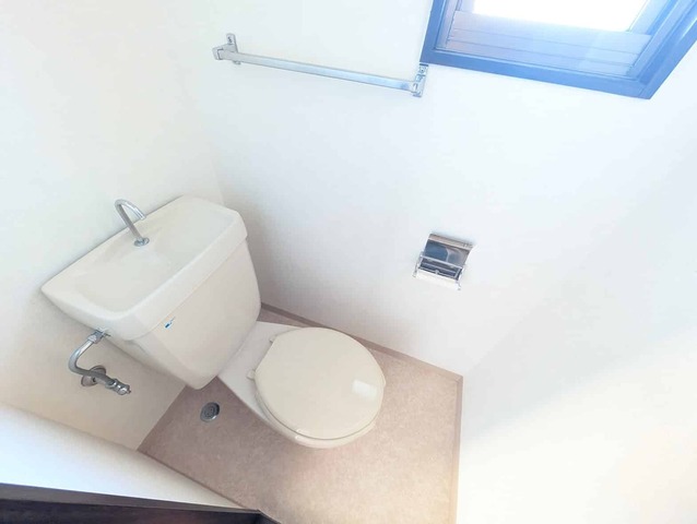 ＪＲ山陽本線 土山駅 徒歩8分 2階建 築43年のトイレ写真
