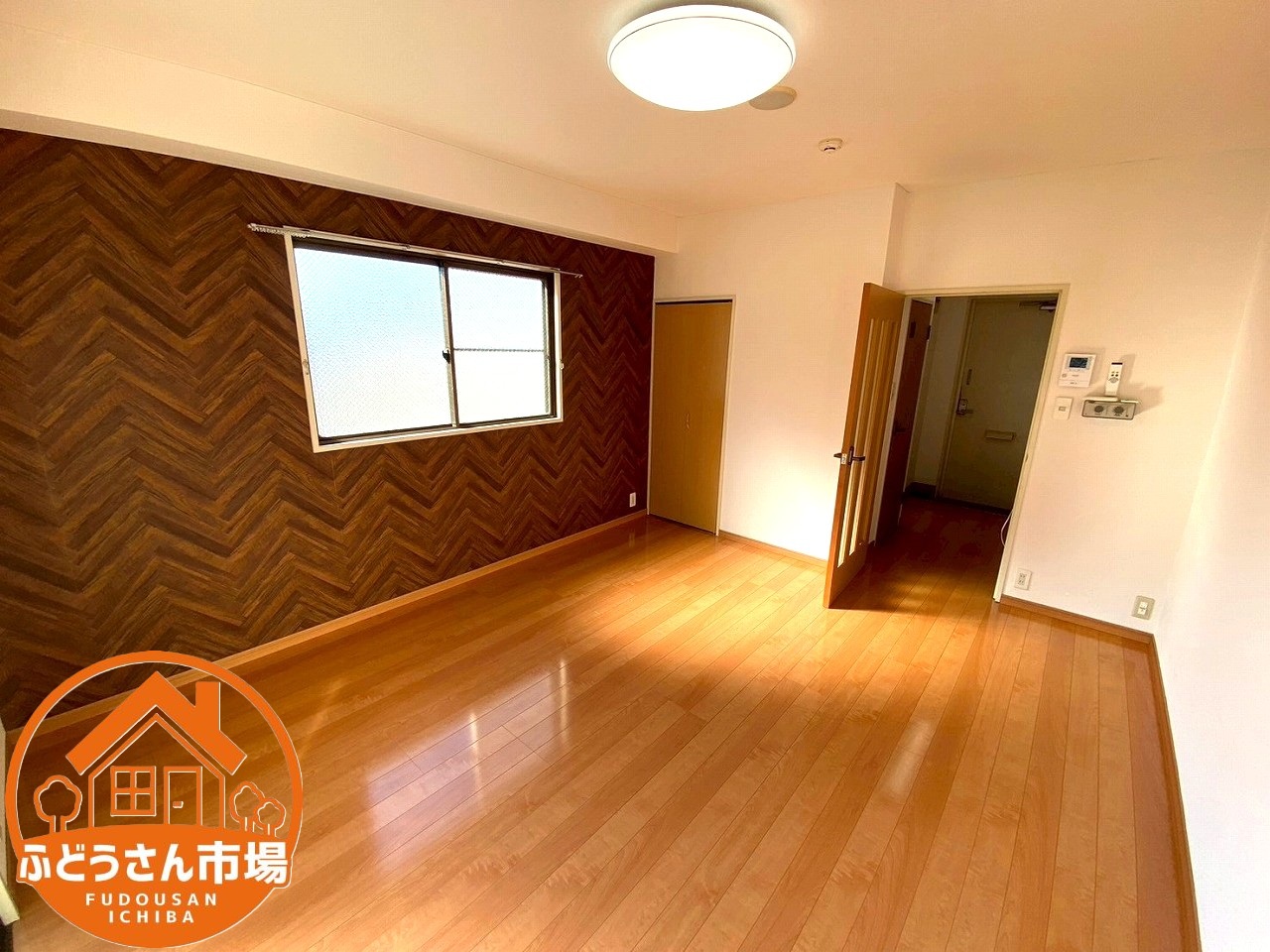 その他部屋・スペース　アクセントクロス使用