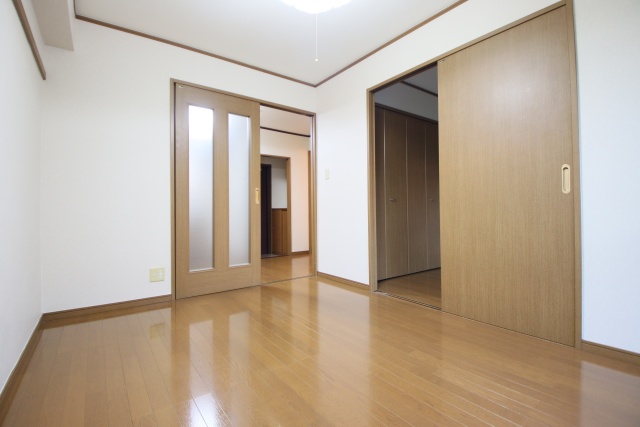 居室・リビング　※別室の参考写真の為、現況優先です。