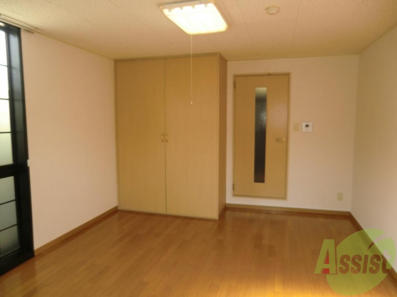 居室・リビング　同タイプ物件の為、形状や間取寸法、色調等が実際とは異なります