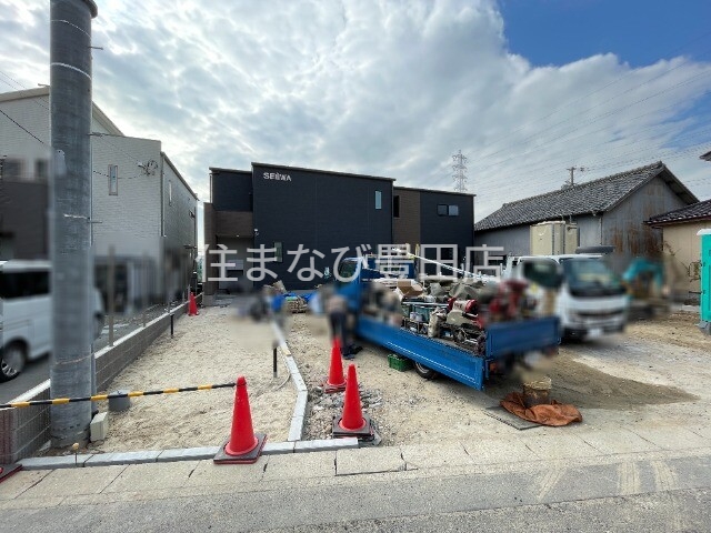 建物外観　建築中