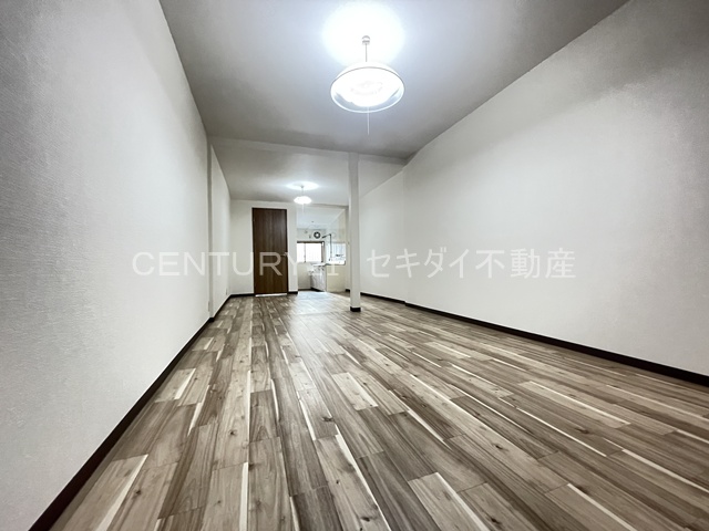 佐堂町3丁目貸家の居間写真