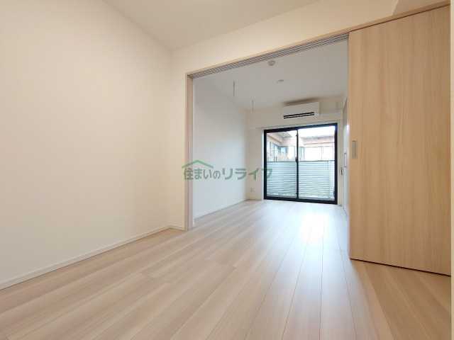 居室・リビング　同じ間取り（別部屋）