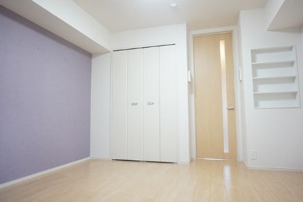 居室・リビング　別号室参考写真です。