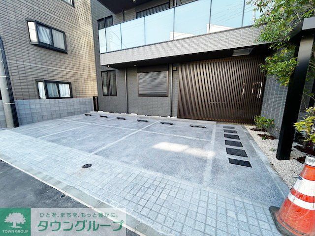 駐車場　駐車場