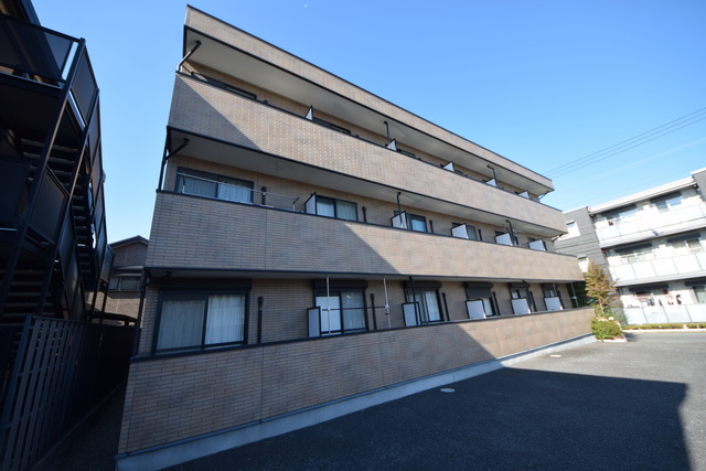 建物外観　～快適シングルライフはココカラっ～