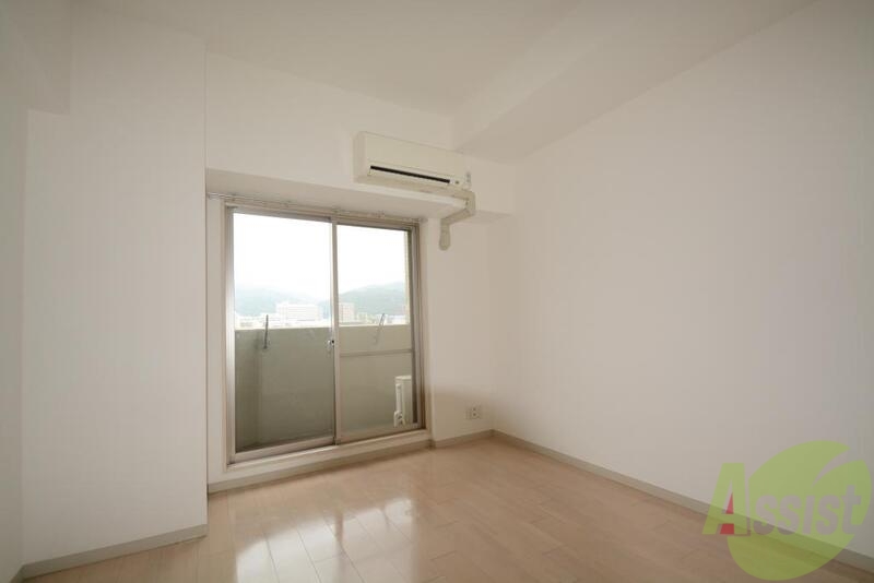 居室・リビング　ピッカピカのフローリングです。