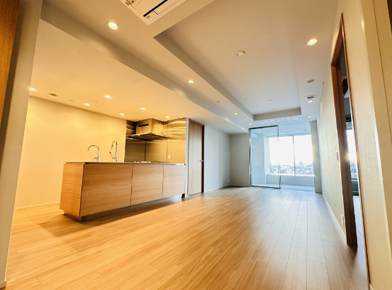 居室・リビング　※別部屋の参考写真です。