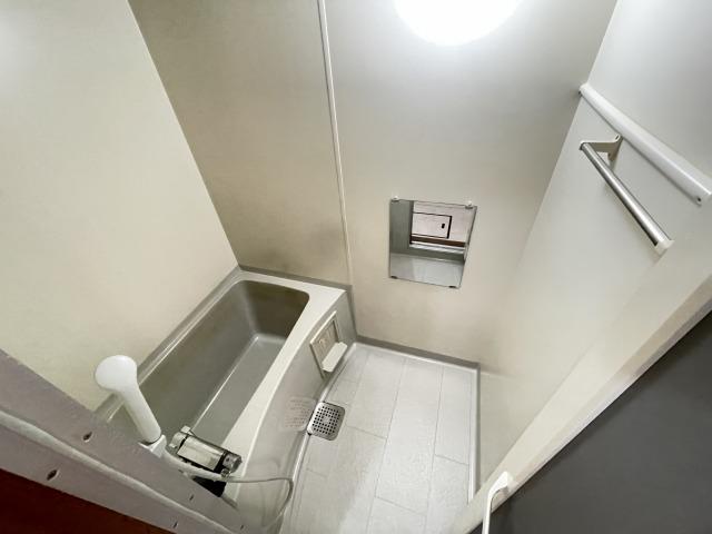 バス・シャワールーム　浴室