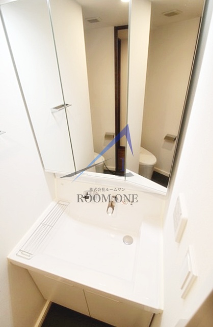 洗面設備　洗面台です。