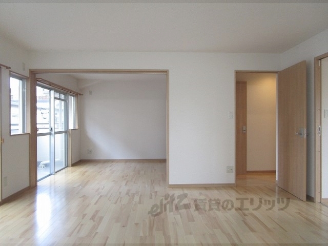 居室・リビング　リビング