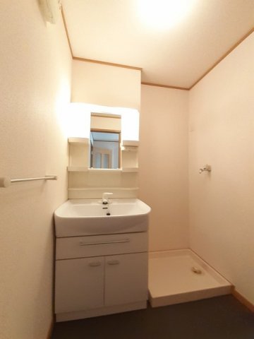 洗面設備　広い洗面スペース